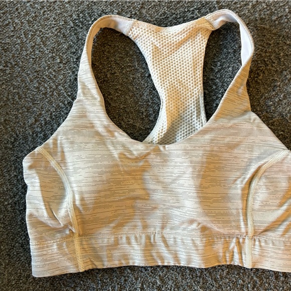 Outdoor Voice Doing Things Bra - Coyote/Atmosphere Color in Size Small - Picture 2 of 4